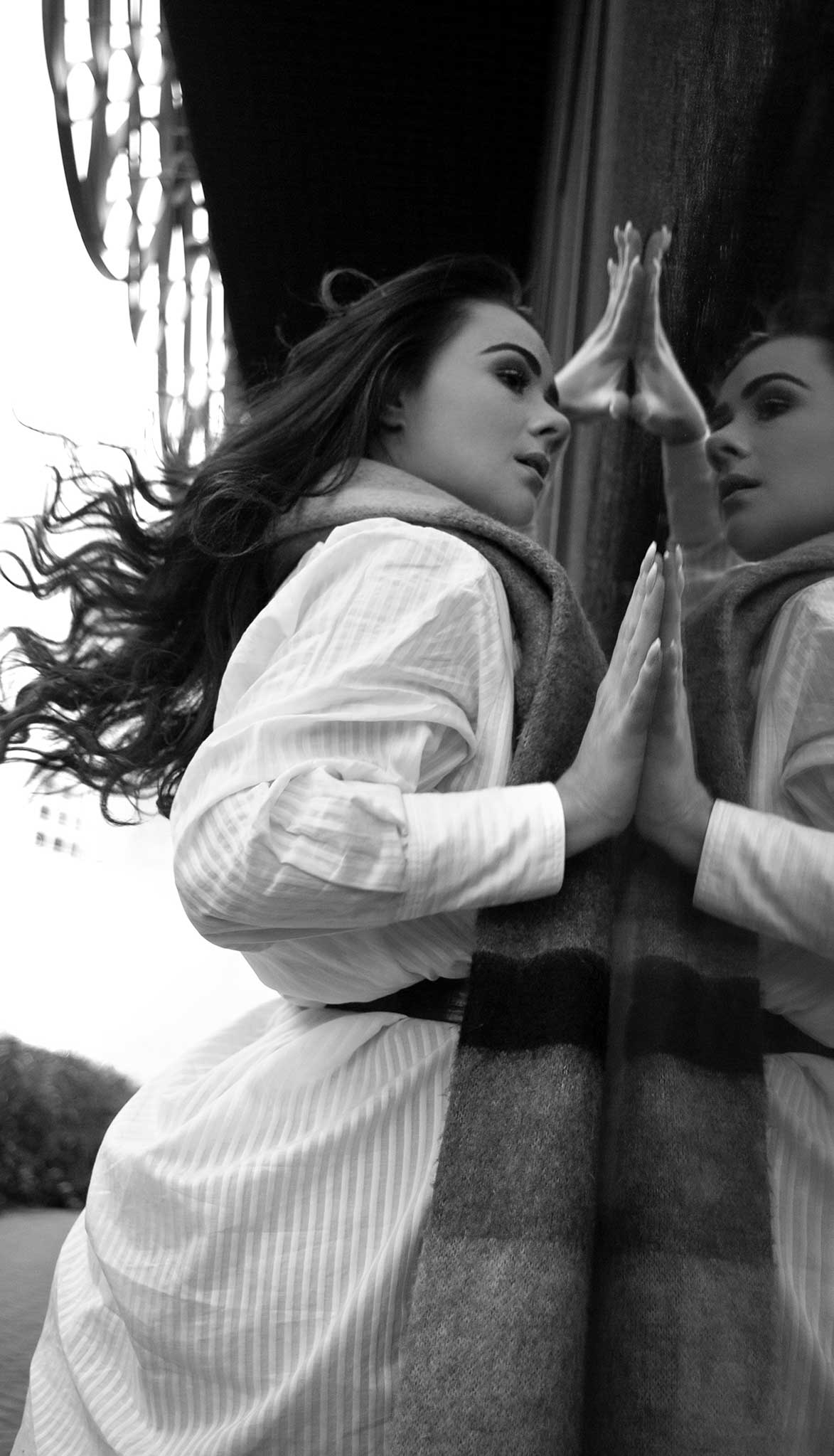 Outdoor dance photoshoot with a female latino-american dancer. Dance photographer UK