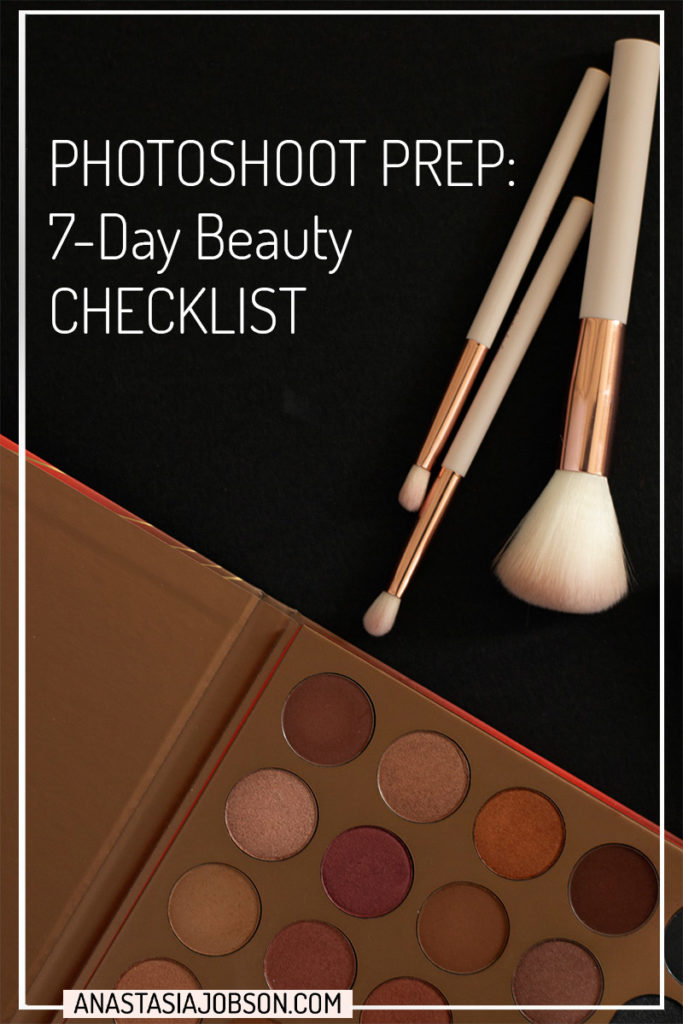 Makeup flatlay: makeup brushes and bronze colour eyeshadow pallet