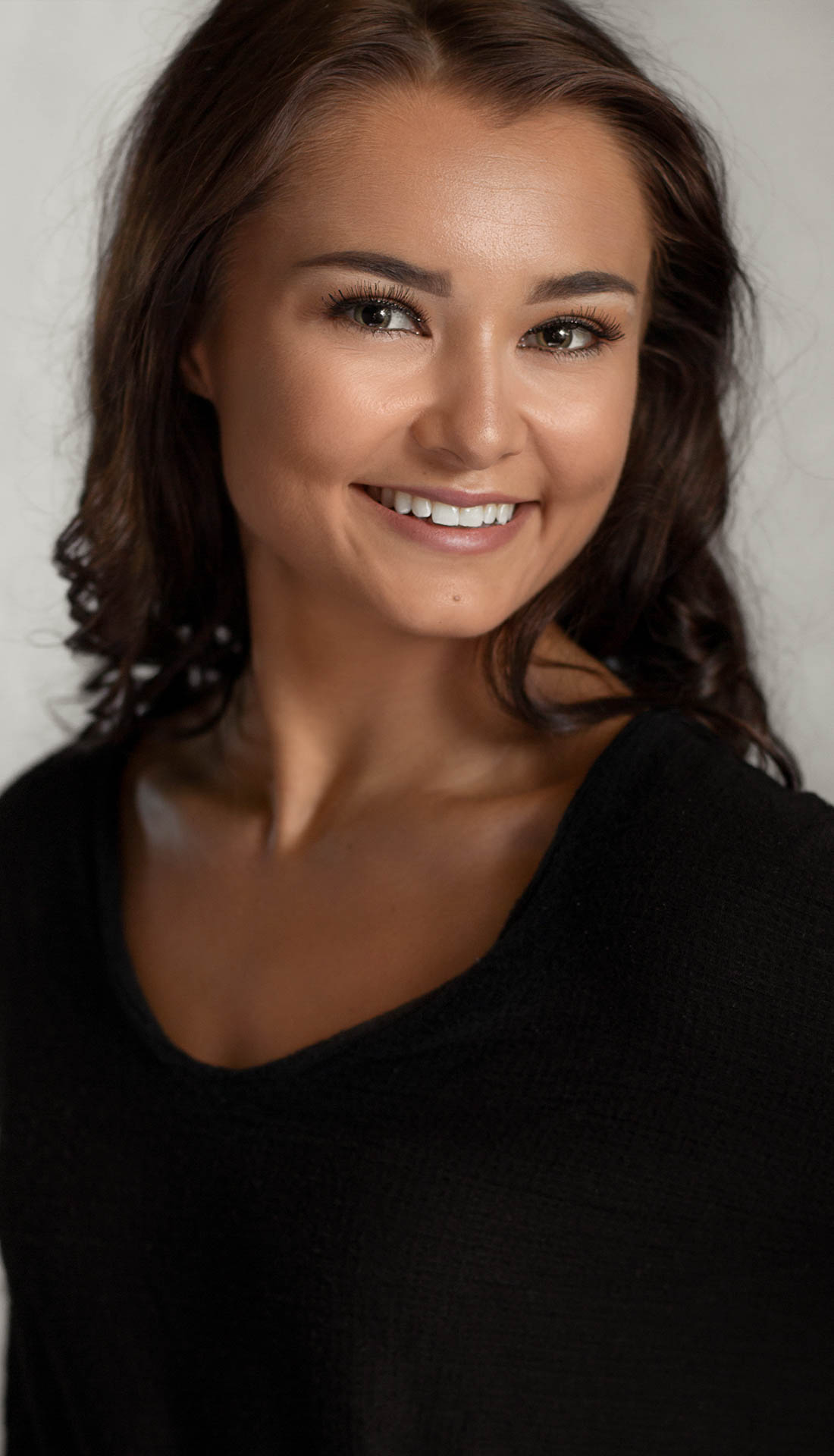 Cruise dancer and performer portfolio. Dancers headshots and body shots in Birmingham and Staffordshire UK