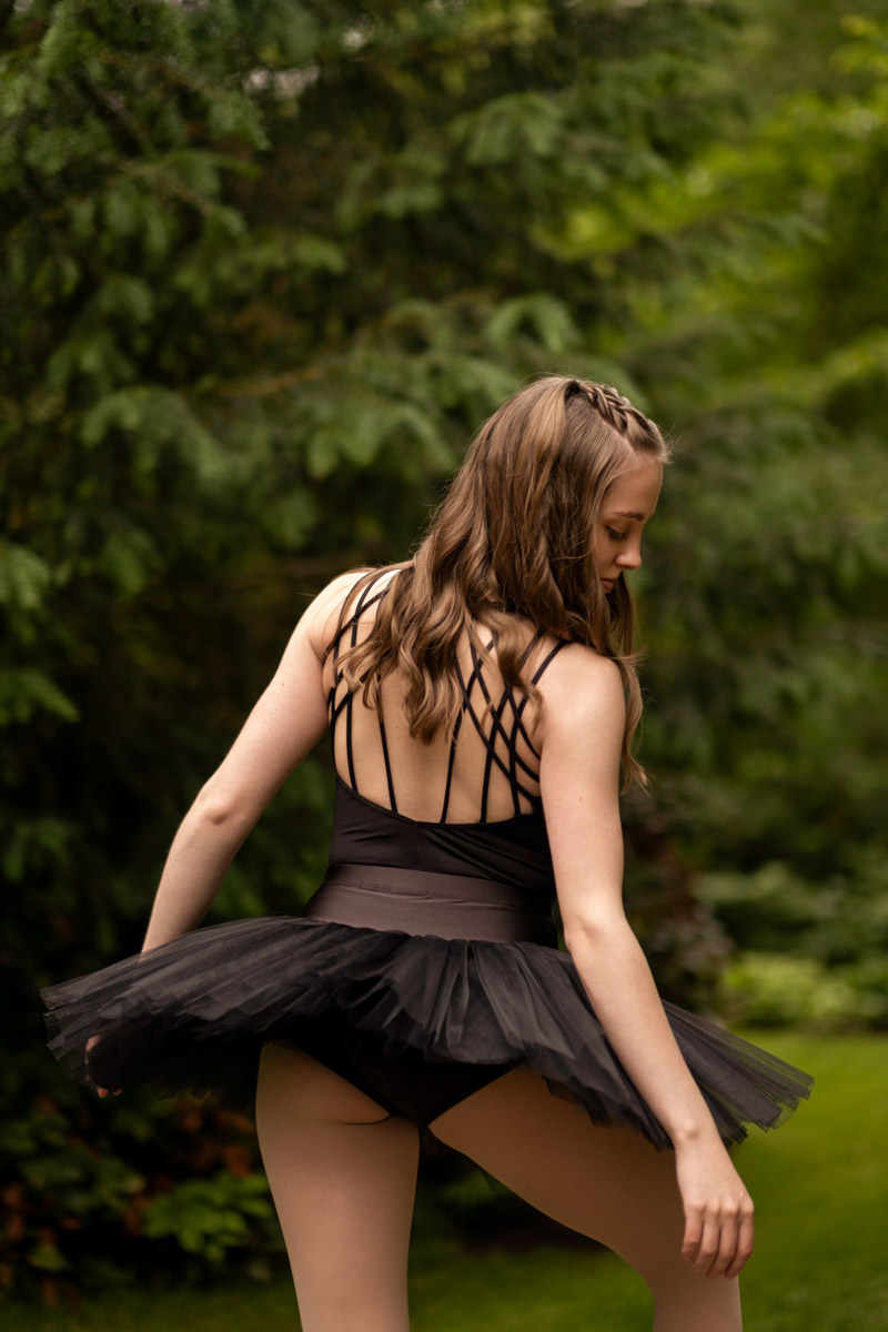 female ballet dancer photoshoot in Birmingham park 