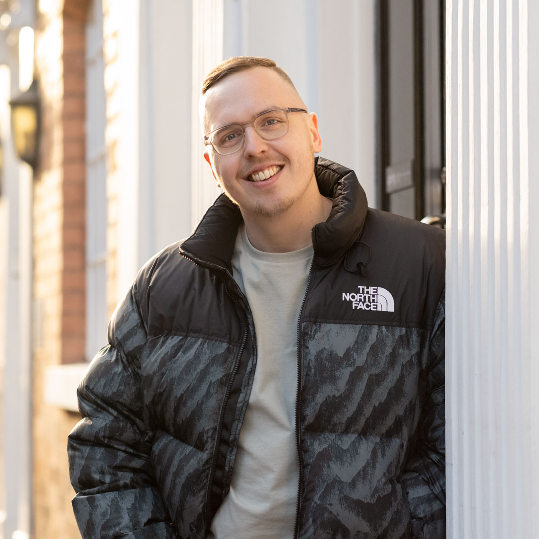 outdoor picture for dating site of a man smiling